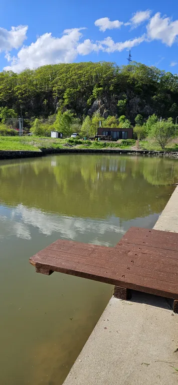 Дом, баня, чан, рядом с морем п.Волчанец кп.Венеция Приморский край