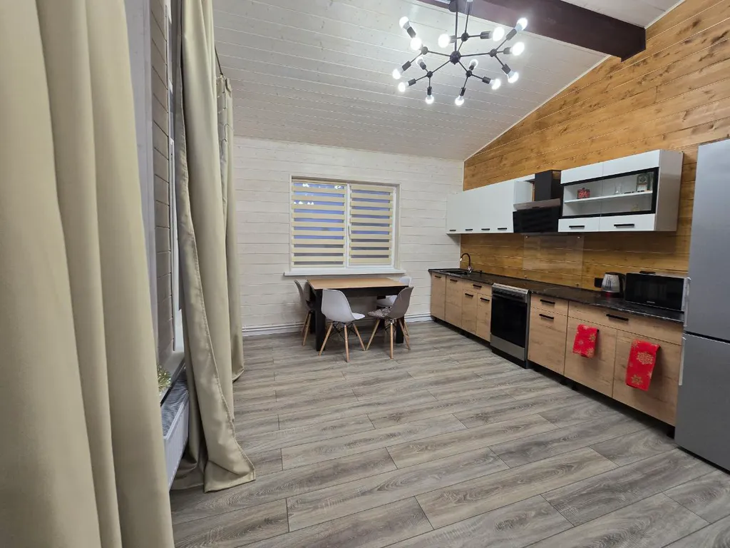 Коттедж Дом у реки в 1 минуте от пляжа — Шишкино