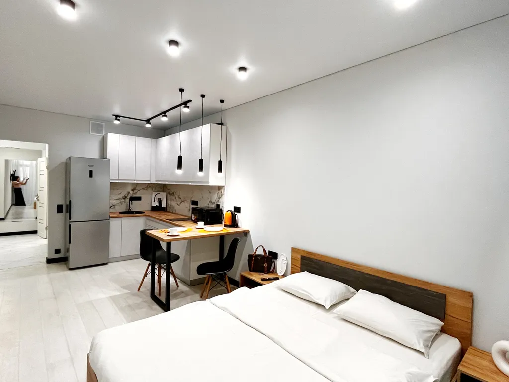 Студия у коллажа