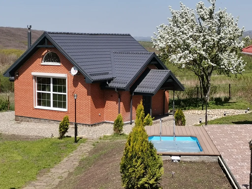 Коттедж в английском стиле — аренда посуточно в Ставрополь