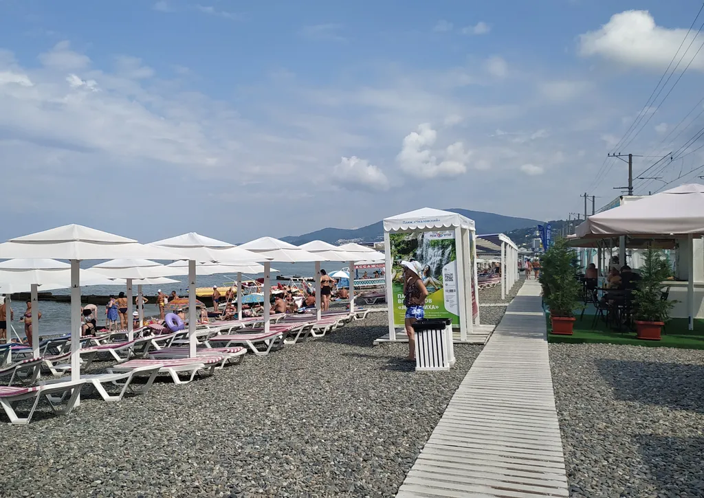 Квартира Двухкомнатная квартира недалеко от моря, рынка, океанариума и дельфинария — Адлер