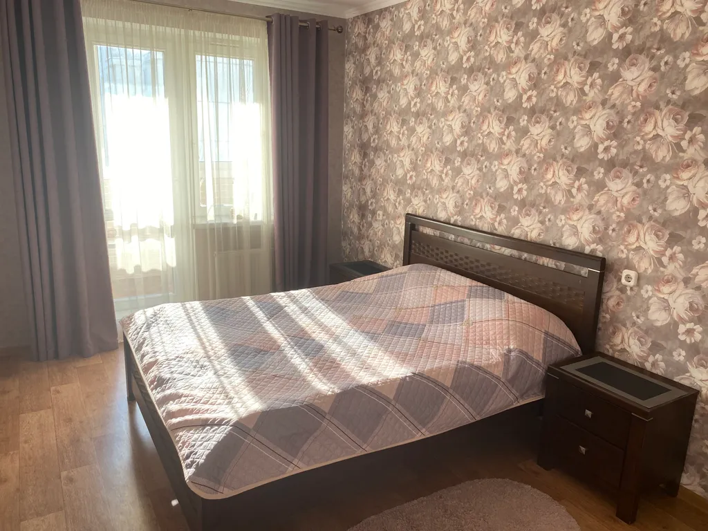 Светлая уютная квартира в шаговой доступности от исторического центра