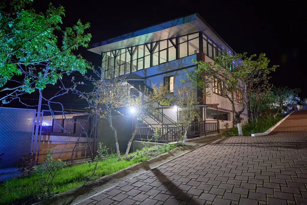 6-комнатный Дом