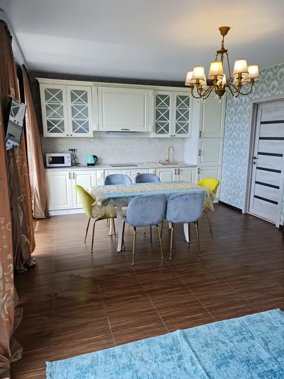 Дом Бархатная 2