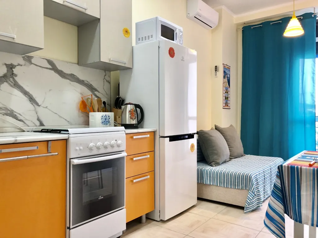 Квартира Квартира Дизайнерская прелестная евродвушка на берегу моря — Геленджик