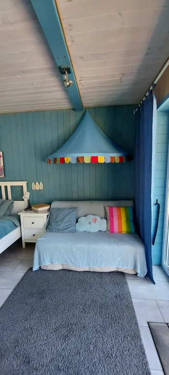 Номер на первом этаже в двухэтажном доме