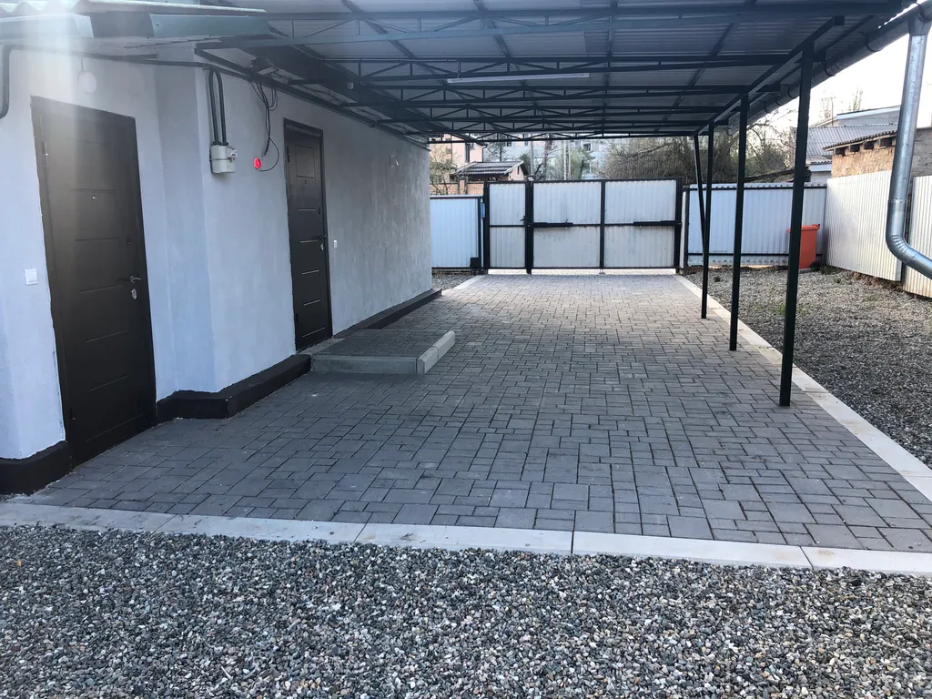 Квартира 3-комнатная Квартира — Элиста