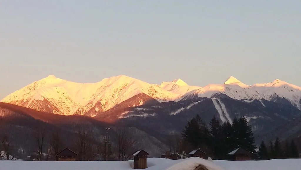 Студия с видом на Горы в центре