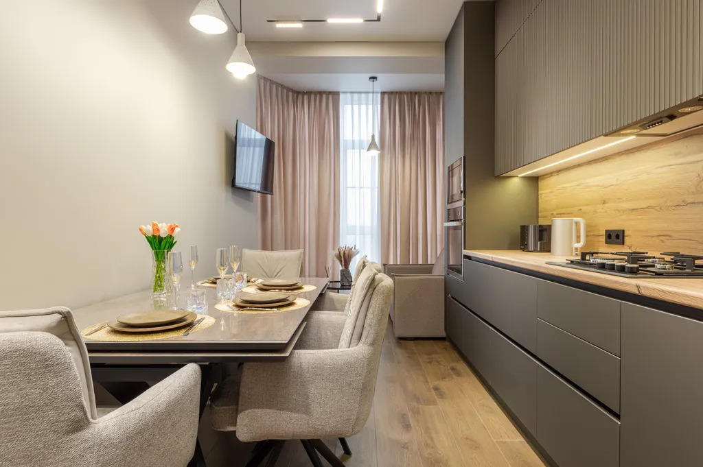 Апартамент с характером с видом на Эльбрус в доме с часами