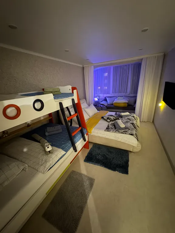 Трёхкомнатная квартира для семей с детьми и малышами