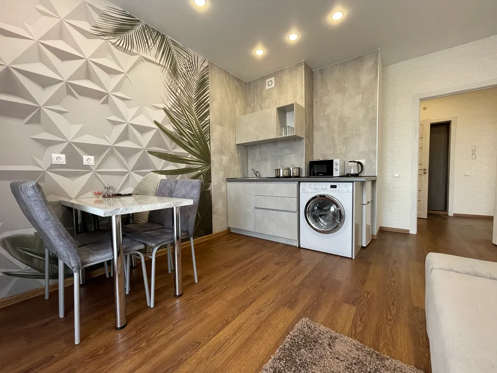 Новая квартира у ЖД вокзала в центре с теплой парковкой