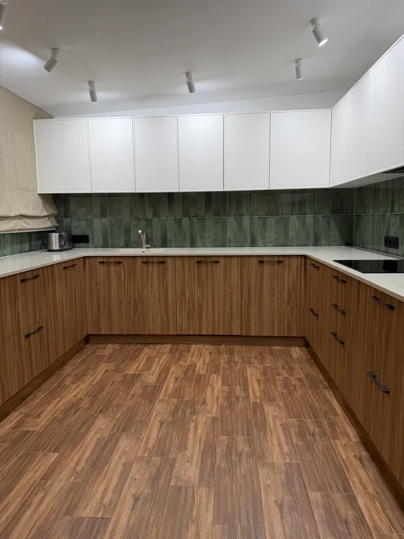 4-комнатный Дом