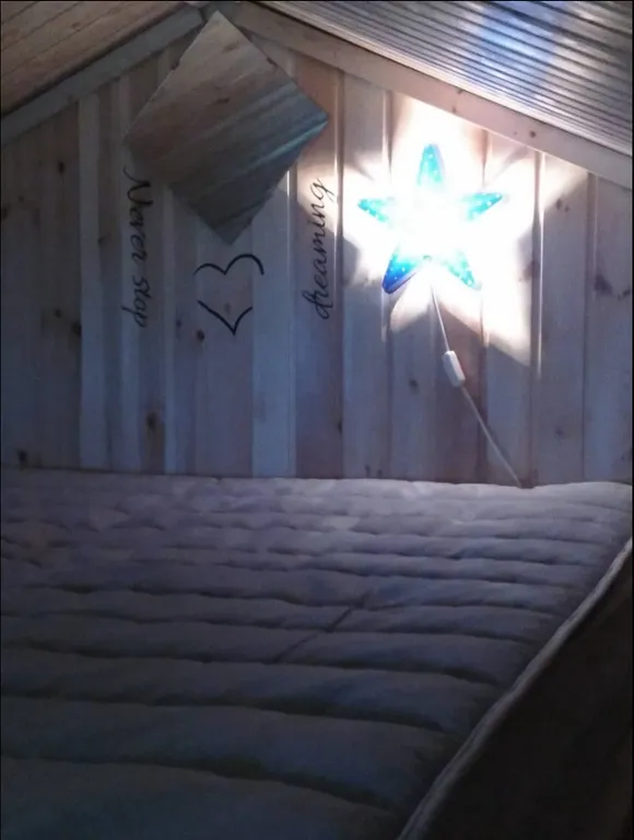 Эколофт с теннисным кортом недалеко от реки Москвы с сауной, камином