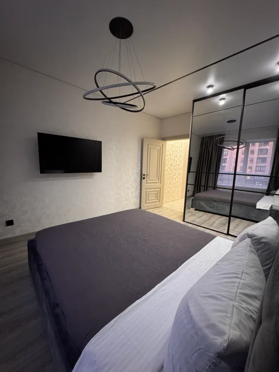 2-комнатная просторная квартира с дизайнерским ремонтом