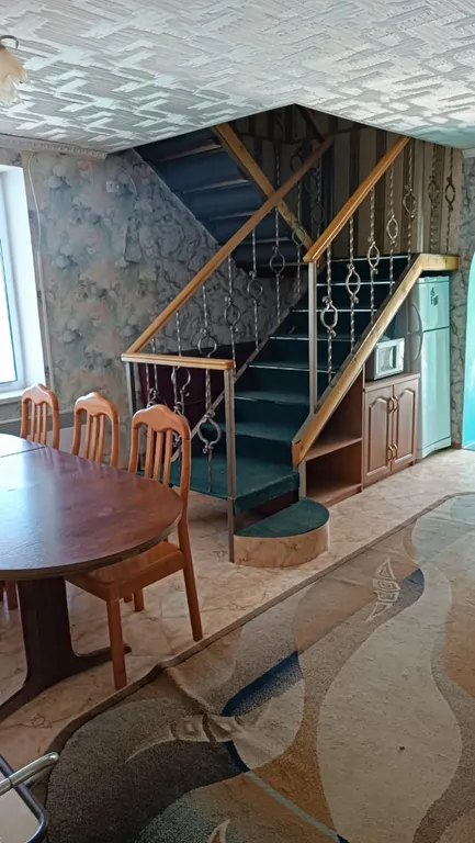 Эллинг на берегу моря