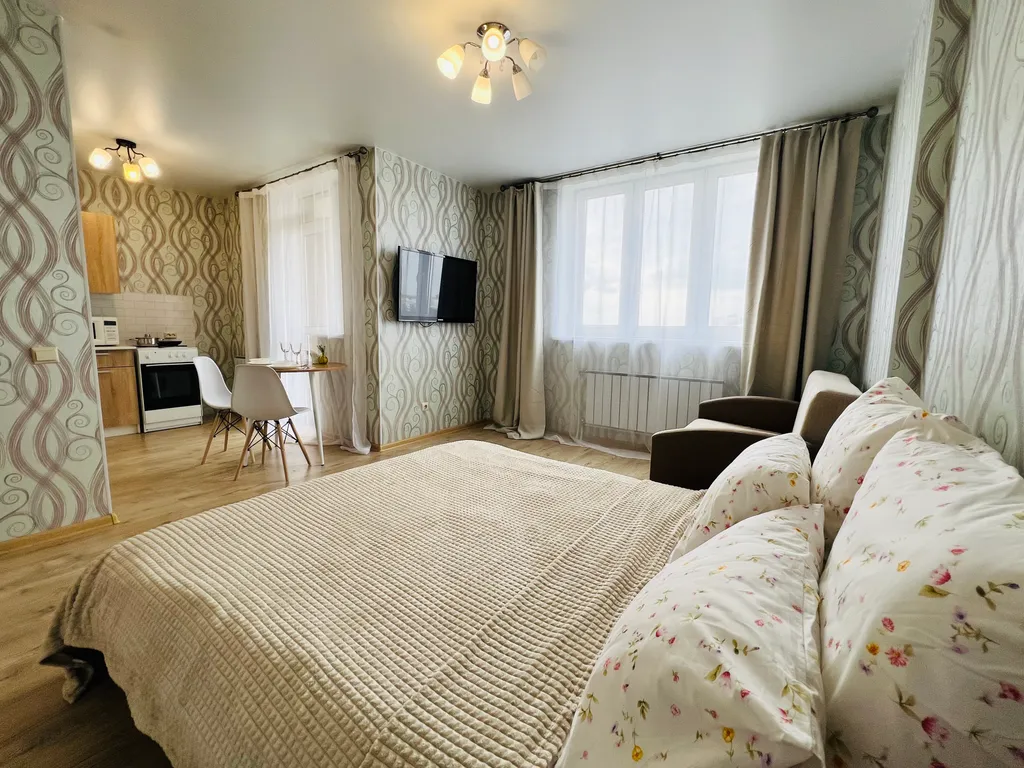 Квартира Уютная студия в центре города в ЖК Успенский — аренда посуточно в Верхняя Пышма