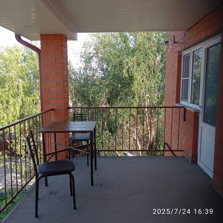 Комната с видом на море