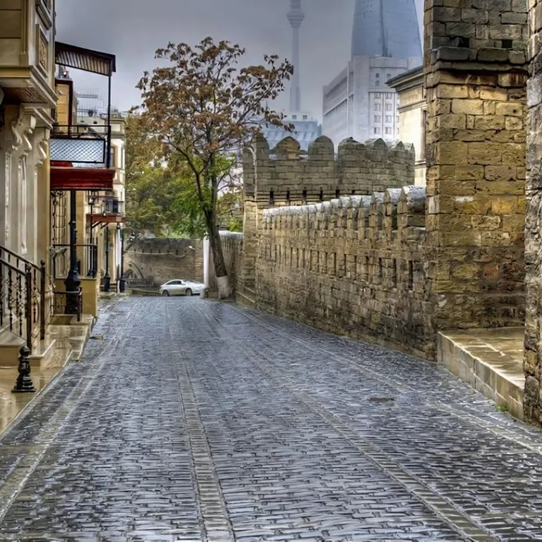 Комфортная двухкомнатная квартира рядом старом городом