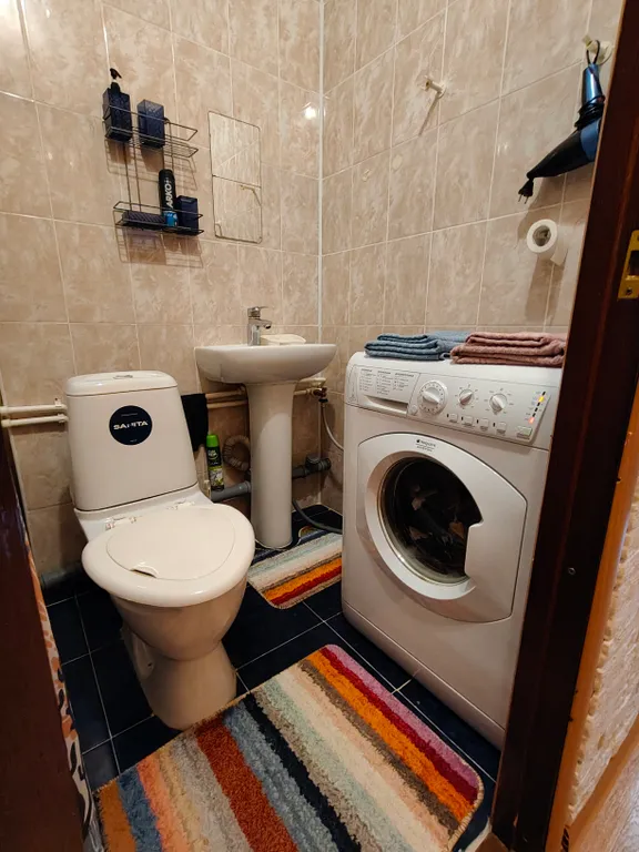 Студия рядом с ТЦ Аура