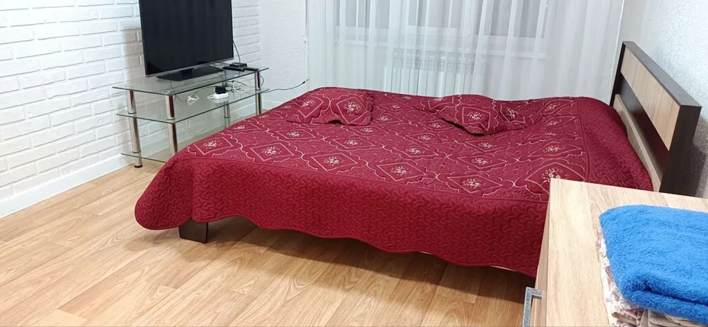 Однокомнатная квартира в новом доме, недалеко от Дворца Спорта Аркада.