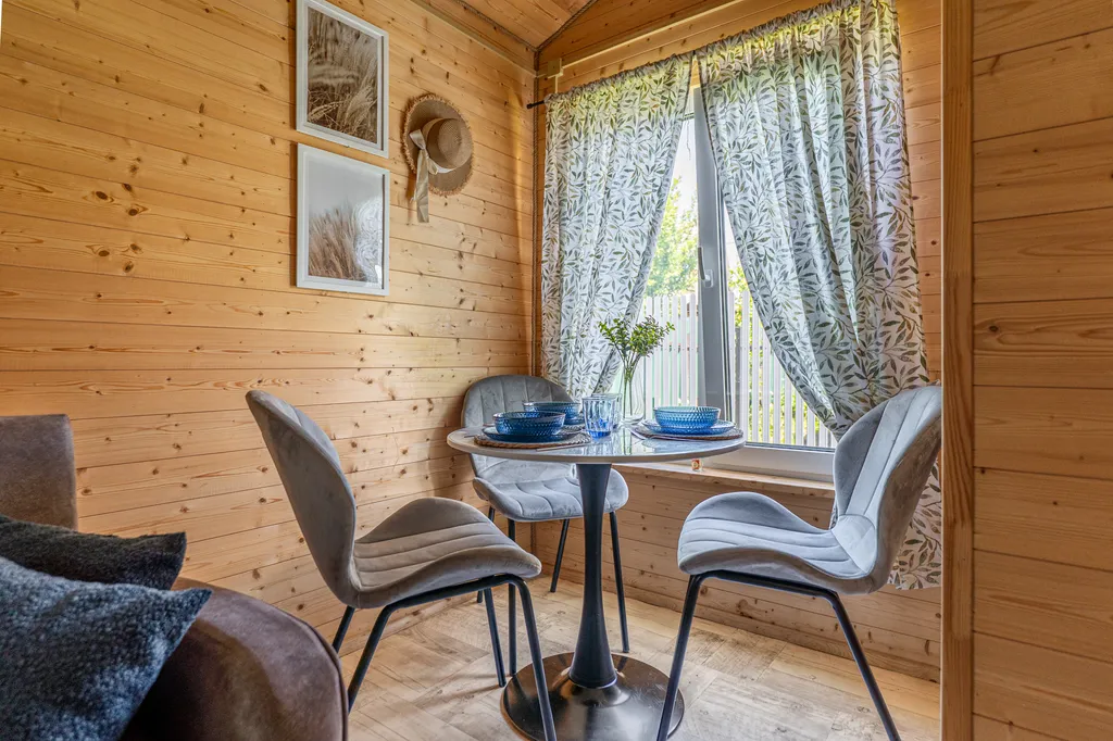 Домик у моря