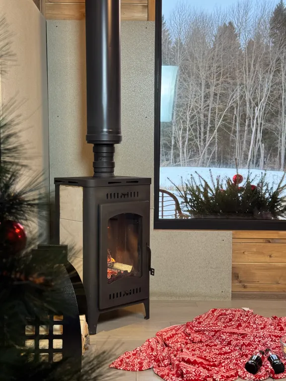 Атмосферный домик с баней на дровах и купелью