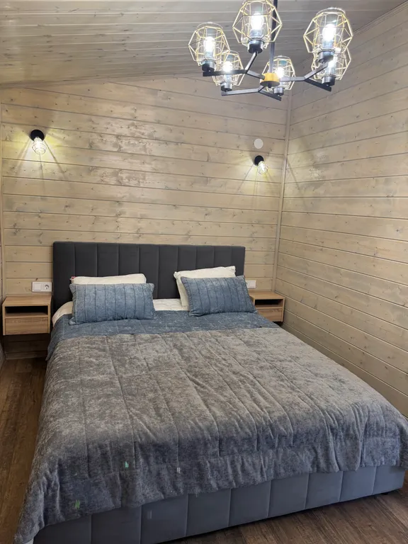 Коттедж Дом с панорамными окнами и видом на лес — Архыз