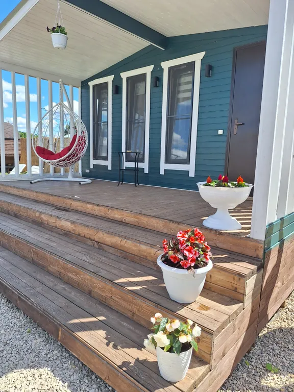 Прекрасный маленький уютный домик