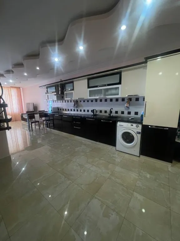 Пентхаус с видом на море и террасой