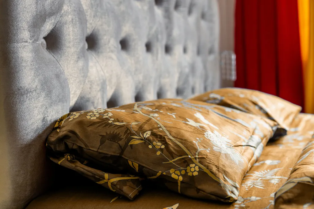 Пряничный домик в центре