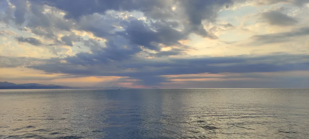 Зимовка на берегу моря в уютных апартаментах Лазурный Элит