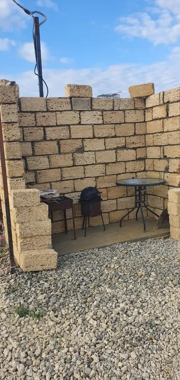 Тpеугольный дом A-frаmе с видом на море