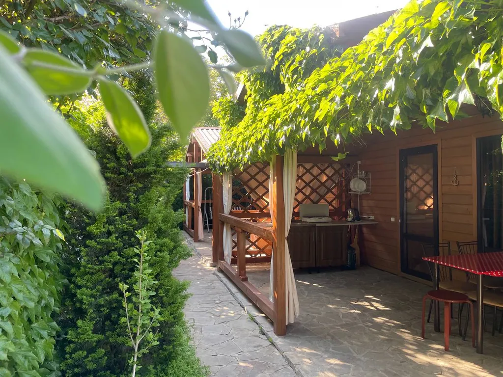 Коттедж Коттедж с террасой у моря — Кучугуры