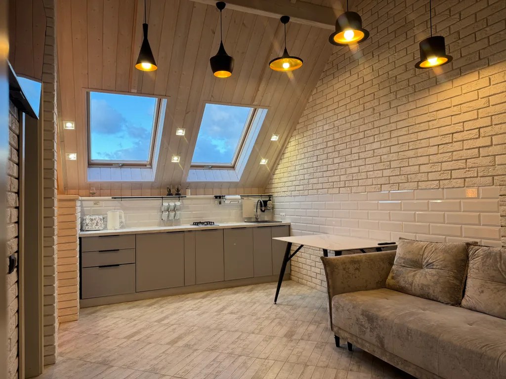 Часть дома на море с баней