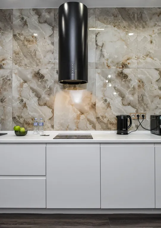 Комфортная современная квартира в центре Взлетки