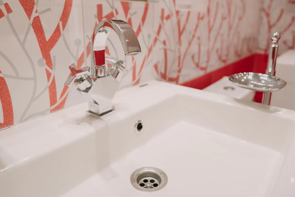 Квартира Апартаменты возле планеты, в ярком цвете с бесплатным wi-fi — Красноярск