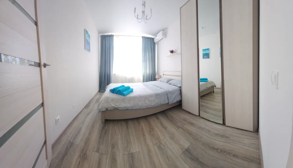 Евротрешка в корпусе с бассейном