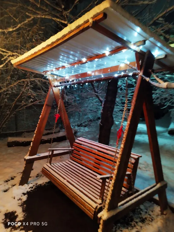 Романтик у реки