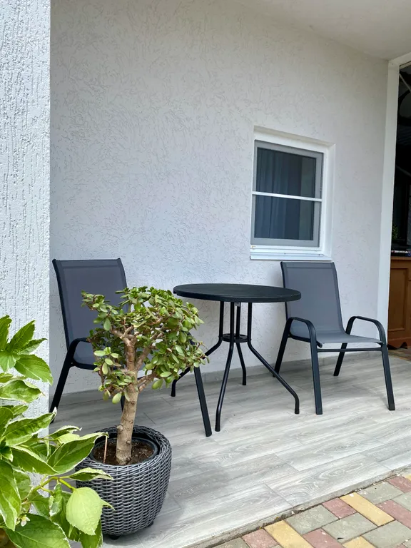 Современная квартира возле моря