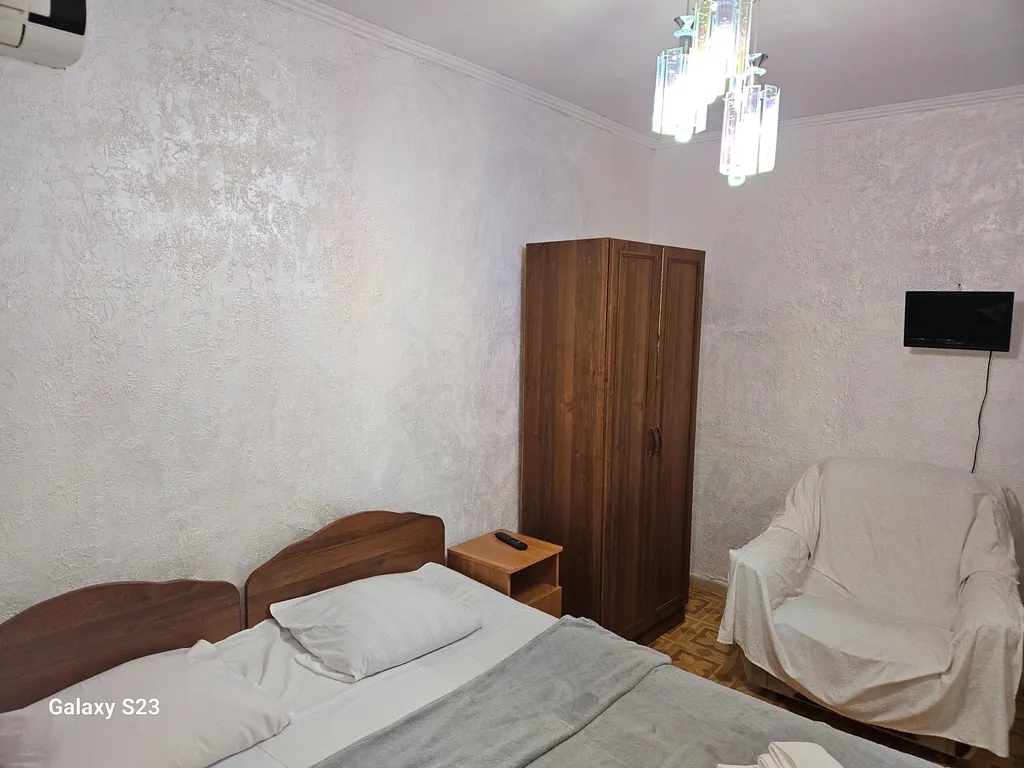 Квартира Квартира Гостевой дом в тихом уютном месте, рядом с морем — Сухум