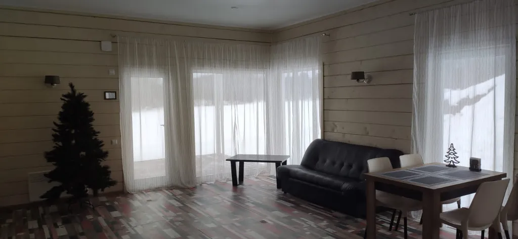 Twin house на берегу озера