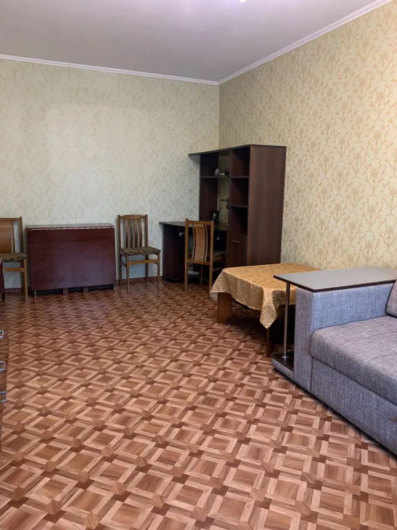 Простая уютная квартира в хорошем районе