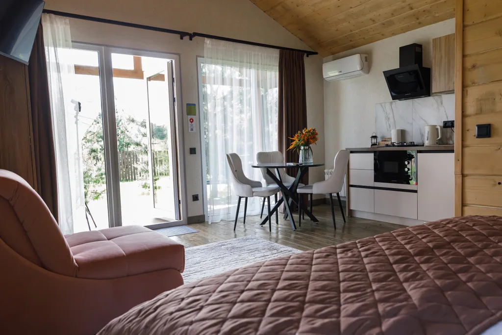 Коттедж 44м в лесу у пруда