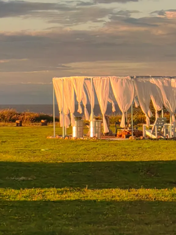 База отдыха с панорамными видами на озеро Ильмень