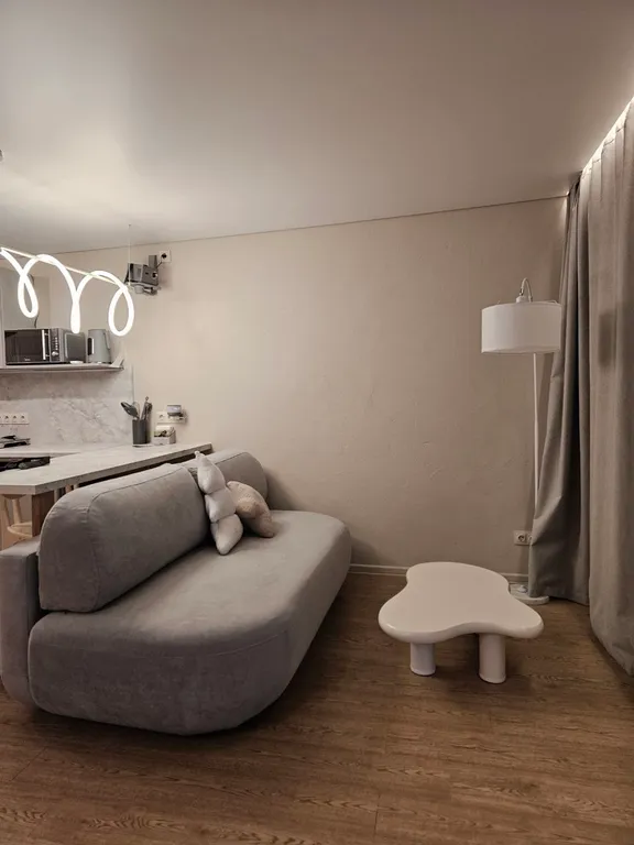 Вилла Nelli с видом на озеро и зоной барбекю среди каменной россыпи