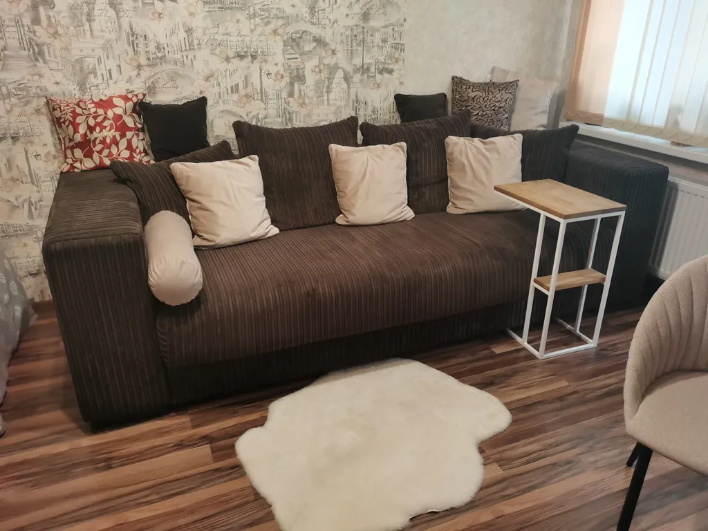 Центр города, уютная квартира в новом доме, лифт, парковочное место.