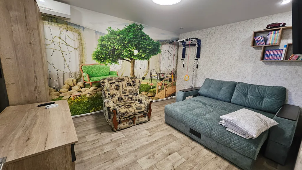 Коттедж Уютный двухкомнатный дом с балконом — Феодосия