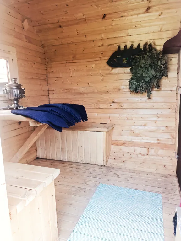 Остров Аннушки - уютные домики у реки