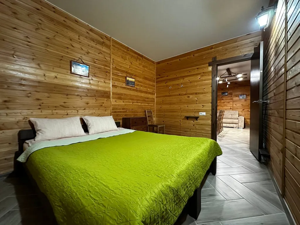 Гостевой двор "Дом в кедрах"