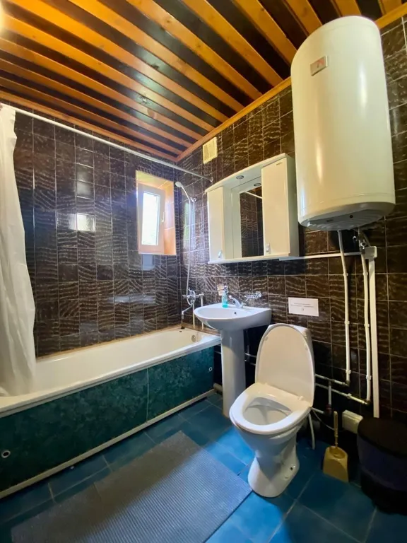 Коттедж Домик между обрывом и маяком — Лебяжье